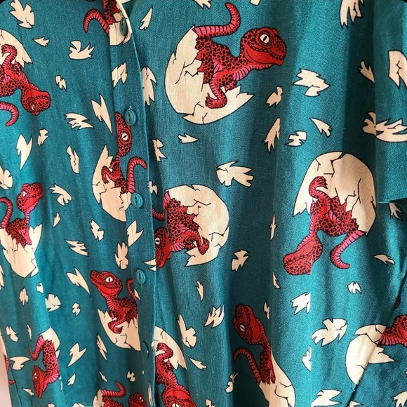 Dangerfield Velociraptor Dino Collared Boxy Shirt - Green happy birthday - Picture 4 of 12